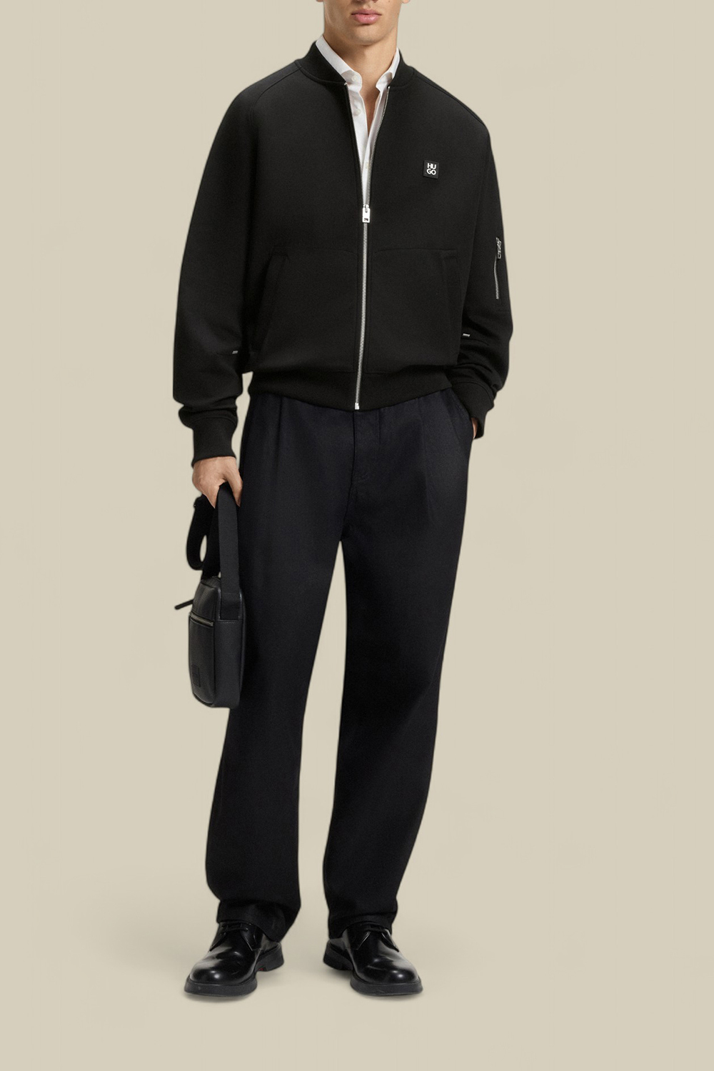 תמונת כל הלוק של ז'קט בומבר אוברסייז